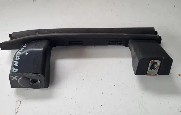 Opel Crossland X Front door windshield rail 13467526