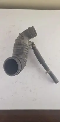 Mitsubishi L200 Air intake hose/pipe MN171012