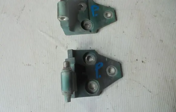 Jaguar XK8 - XKR Front door hinges set 