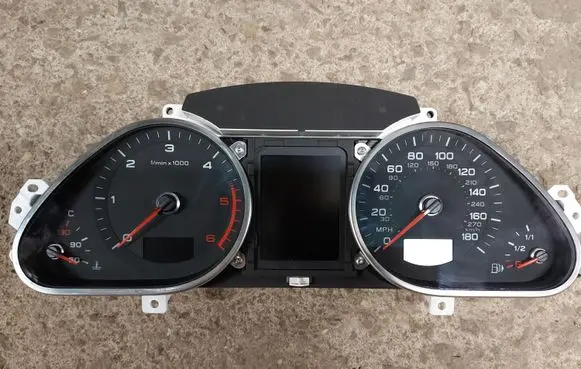 Audi A6 S6 C6 4F Speedometer (instrument cluster) 4F0920983G