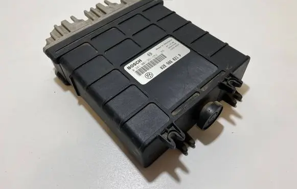 Seat Alhambra (Mk1) Engine control unit/module 028906021P 0281001251
