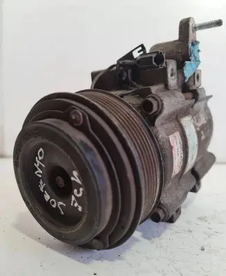 KIA Sorento Air conditioning (A/C) compressor (pump) 977013E350