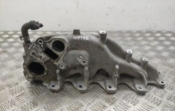 Nissan X-Trail T32 Exhaust manifold 140033370R