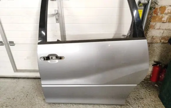 Toyota Previa (XR30, XR40) II Side sliding door 8P6