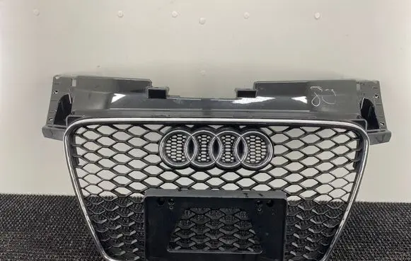 Audi TT TTS Mk2 Front bumper upper radiator grill