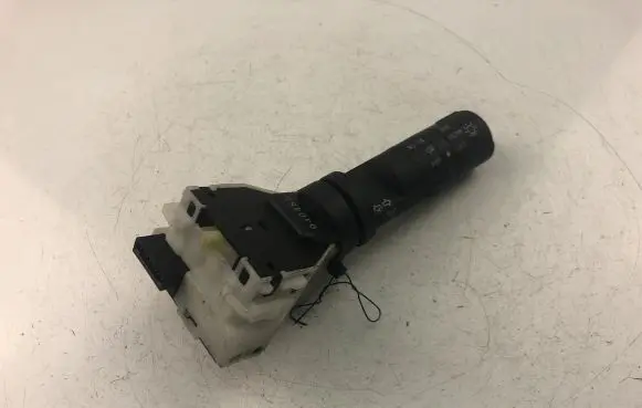 Nissan Qashqai Indicator stalk 9404SD