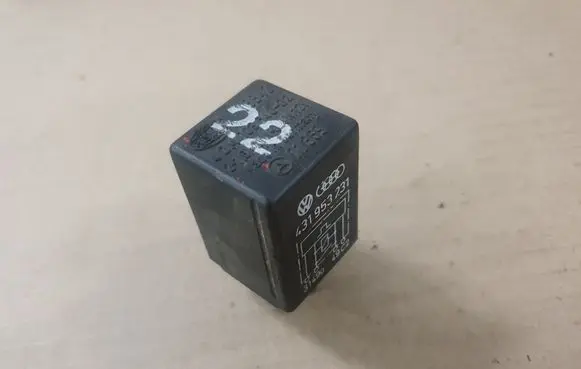 Volkswagen Golf I Other relay 431953231