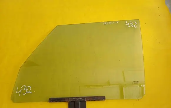Renault Espace III Front door window glass four-door