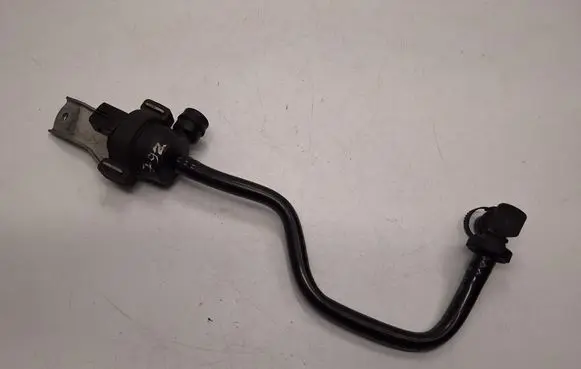BMW 5 F10 F11 Breather/breather pipe/hose 7572070 13907572070 13907619297
