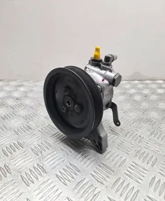 BMW 5 E60 E61 Power steering pump 7787106