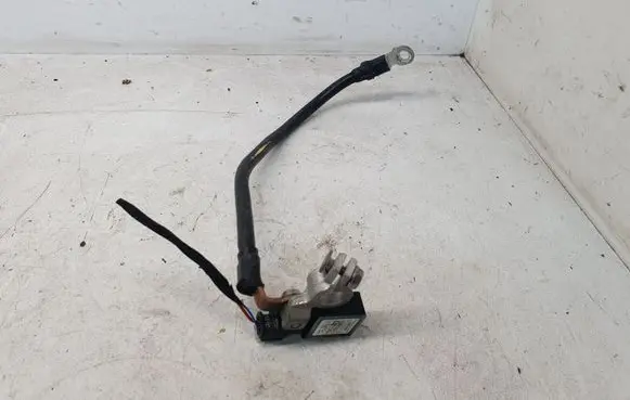 Mercedes-Benz GLC X253 C253 Positive cable (battery) A0009050554