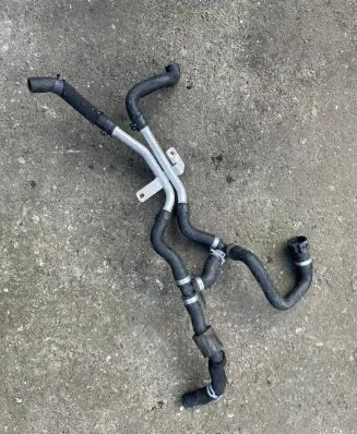 Audi Q7 4M Engine coolant pipe/hose 4M0819927C