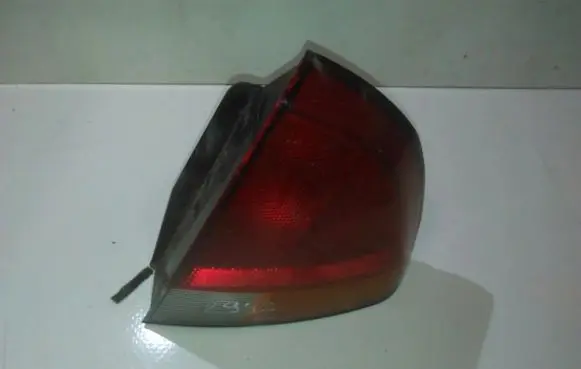 Mitsubishi Carisma Rear/tail lights 040598
