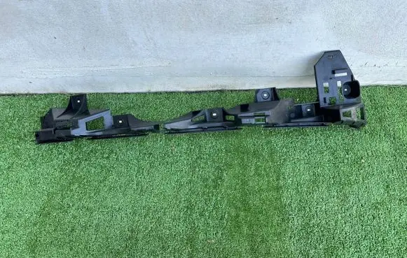 Opel Cascada Rear bumper mounting bracket 13369023
