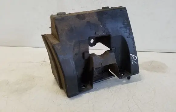 Volvo XC60 Fender mounting bracket 32216697