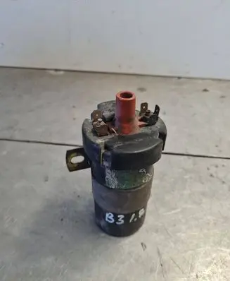 Volkswagen PASSAT B3 High voltage ignition coil 1220522016