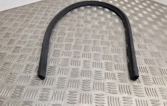 Peugeot 308 Engine compartment rubber 