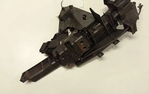 Ford Focus C-MAX Front door lock 3M51R21979 E521F