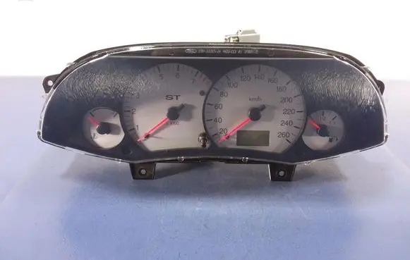 Ford Focus Speedometer (instrument cluster) 2M5V10841BA