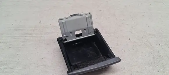 Ashtray (front)