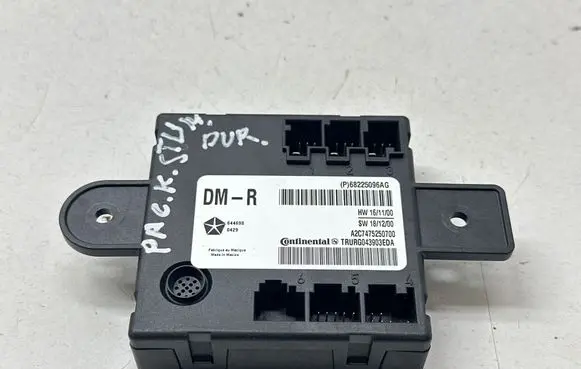 Chrysler Pacifica Sliding door control unit/module P68225096AG