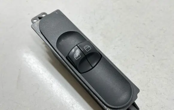 Mercedes-Benz Sprinter W906 Electric window control switch A9065451513 4254284