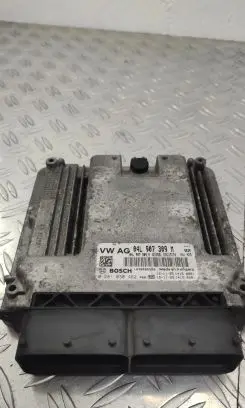 Volkswagen Touran III Engine control unit/module 04L907309M 0281030462