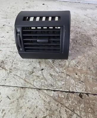 Volkswagen Fox Dashboard side air vent grill/cover trim 5Z0819704