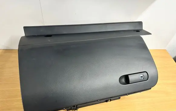 Volkswagen Touareg II Glove box set 