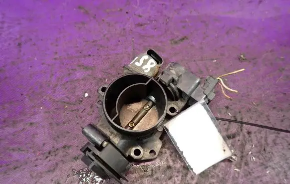 Peugeot 206 CC Throttle body valve 0012037B1