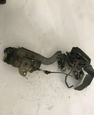 Toyota Corolla E120 E130 Front door lock 854212250