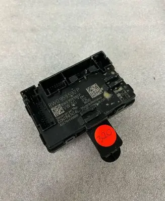 Audi A4 S4 B9 8W Door control unit/module 8W0959592P