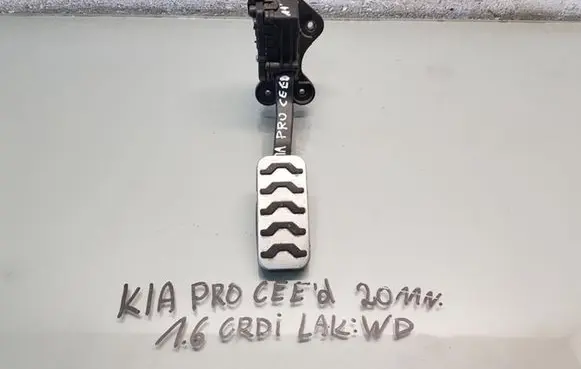KIA Ceed Accelerator throttle pedal