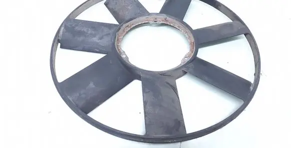 Opel Omega B1 Fan impeller 2243303