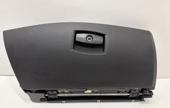 BMW 5 E60 E61 Glove box 7034080 121451