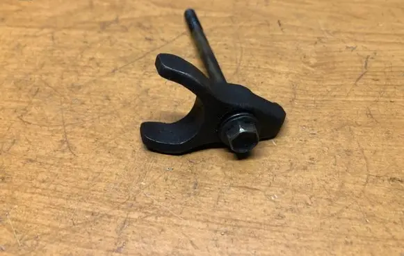 Toyota Corolla E120 E130 Fuel Injector clamp holder