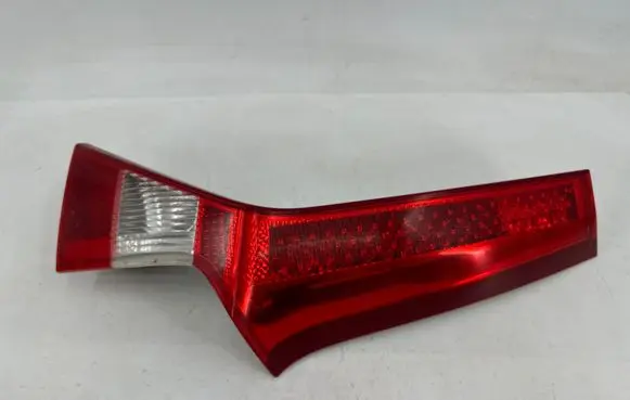 Volvo V70 Tailgate rear/tail lights