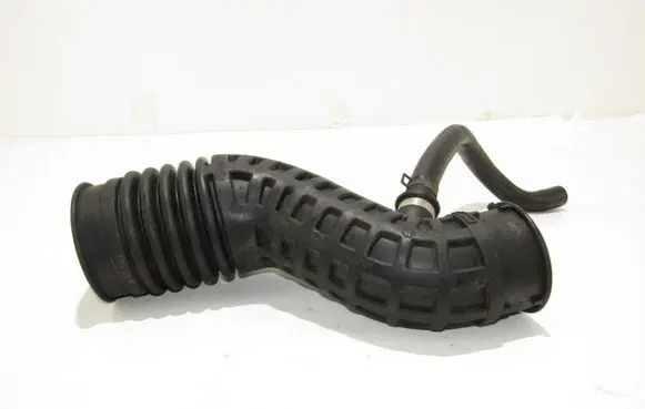 Nissan X-Trail T31 Engine coolant pipe/hose 1026324s01