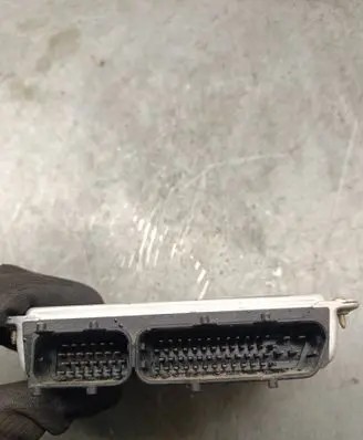 Audi A4 S4 B5 8D Engine control unit/module 8D0907557t