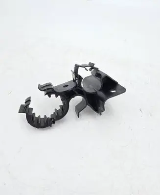 Autres pièces compartiment moteur