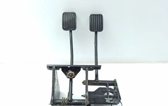 Volvo 240 Pedal assembly 