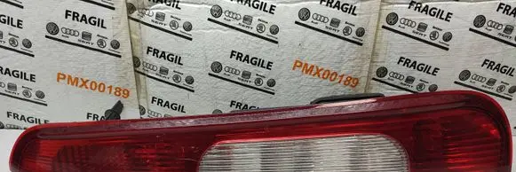 Ford C-MAX I Rear/tail lights 3M5113N411AA