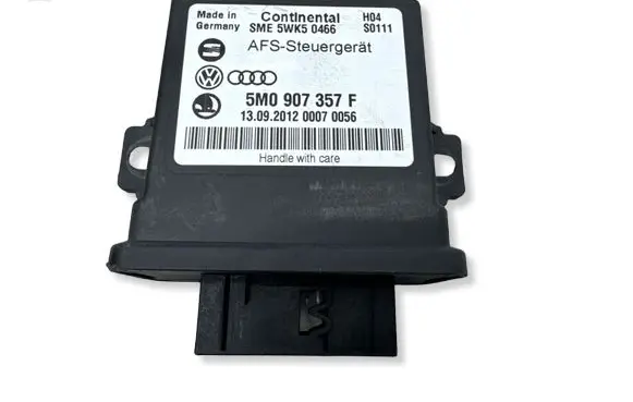 Volkswagen PASSAT B7 Light module LCM 5WK50466 1309201200070056 5M0907357F