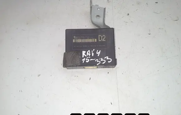 Toyota RAV 4 (XA30) Engine control unit/module # 625731-000