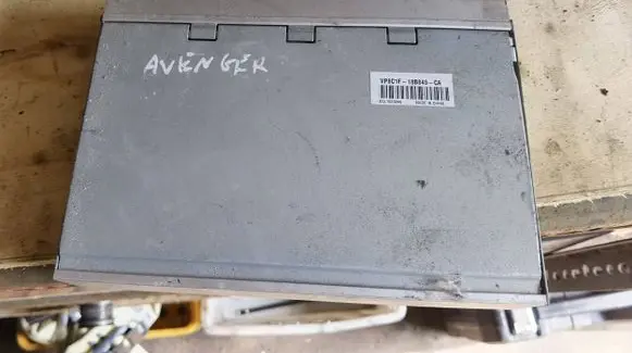 Dodge Avenger Sound amplifier VP8C1F18B849CA DCL1023245