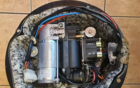 BMW X5 E53 Air suspension compressor/pump 4430200111 881082099 Gp76a60
