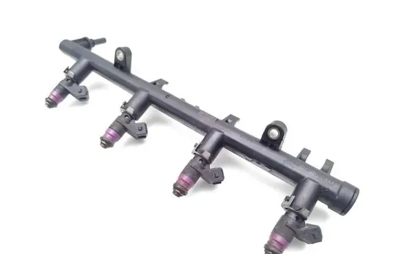 Renault Megane III Fuel injectors set 8200135504 A124B01857 H132259