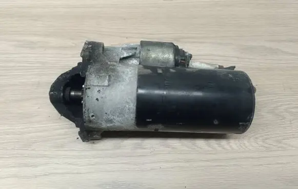 Volvo V70 Starter motor 30782228 0001109311 20090911