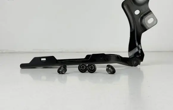Audi A1 Engine bonnet/hood hinges 82A823302