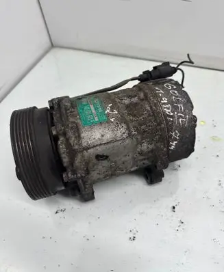 Volkswagen Golf IV Air conditioning (A/C) compressor (pump) 1J0820803F